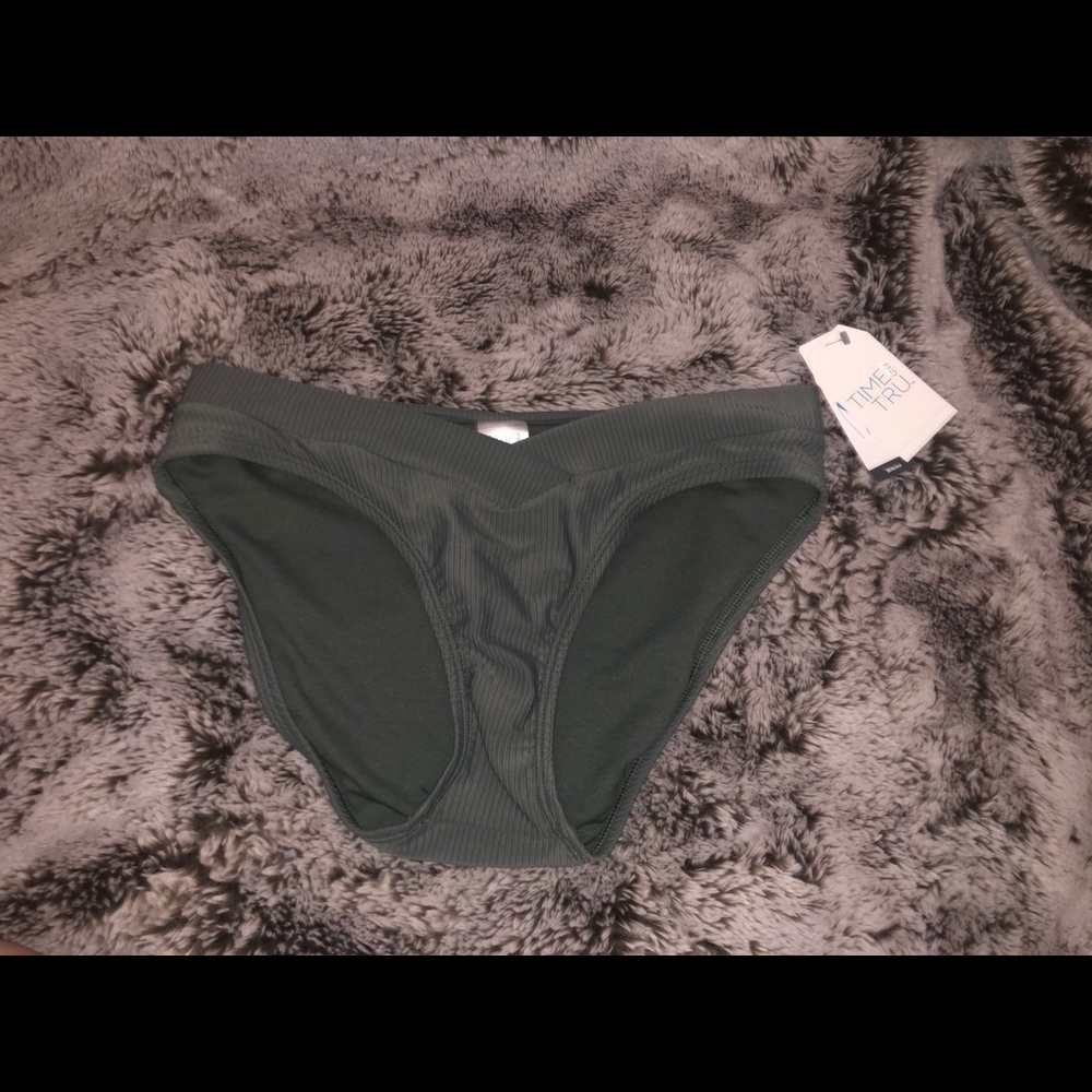 Women’s swimsuit bottoms
